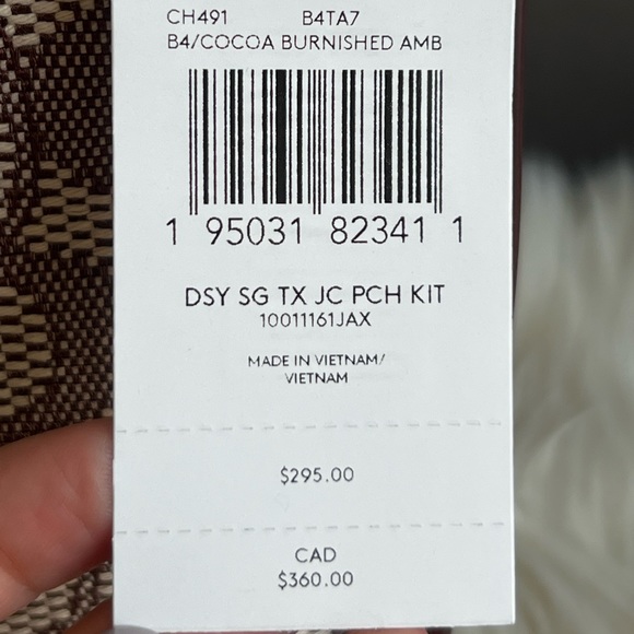 CH491 - Disney X Coach Kitt Messenger Crossbody in Signature Textile Jacquard - Picture 7 of 12